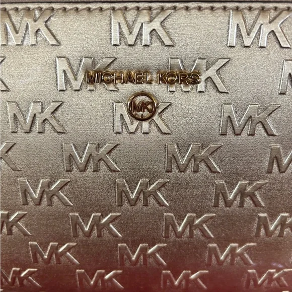 💰💰NWT Michael Kors crossbody bag💰💰